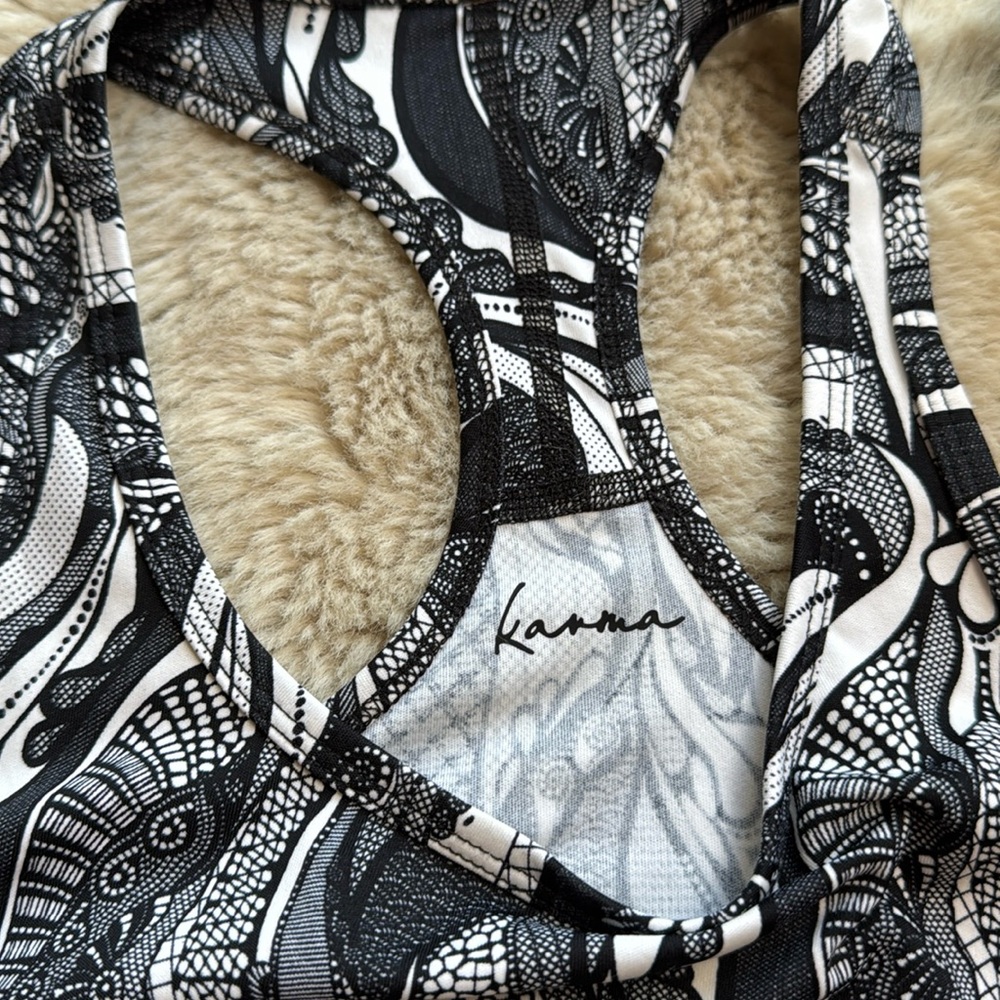 Karma Athletics Tank Top Shirt Black White - Picture 6 of 9
